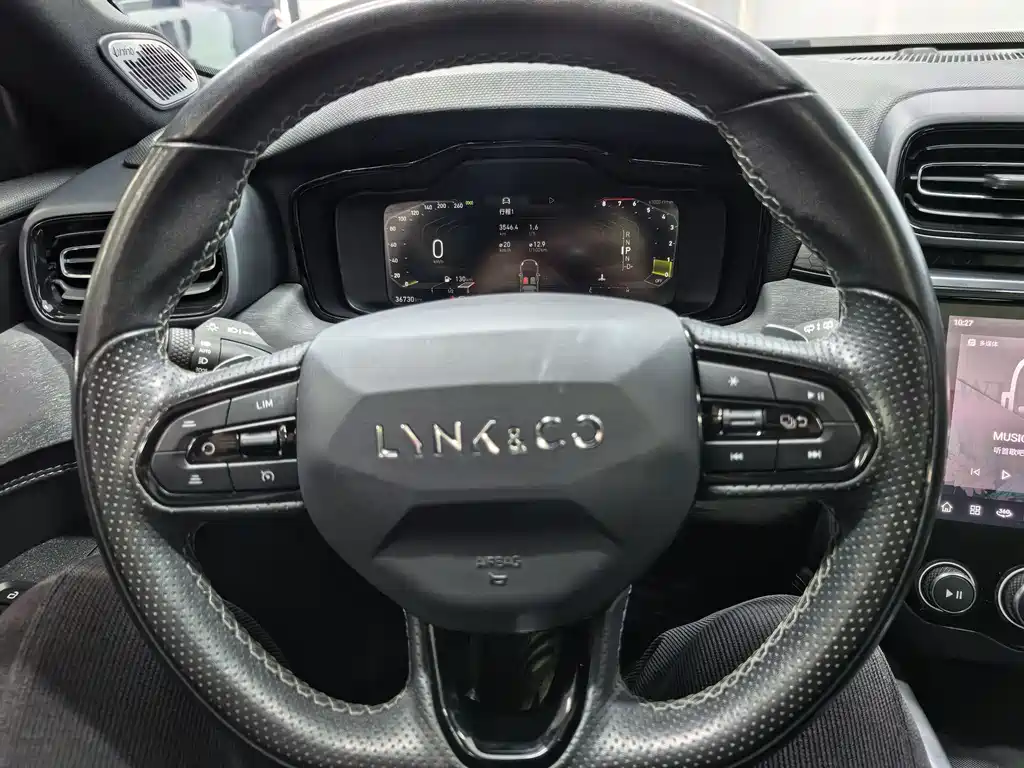 LYNK & CO. 02 HATCHBACK