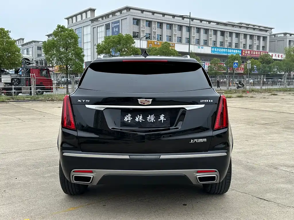 CADILLAC XT5