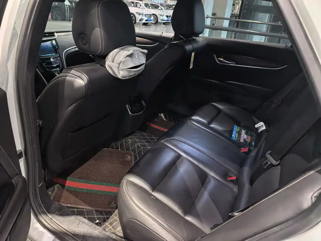 Cadillac XTS — миниатюра 5
