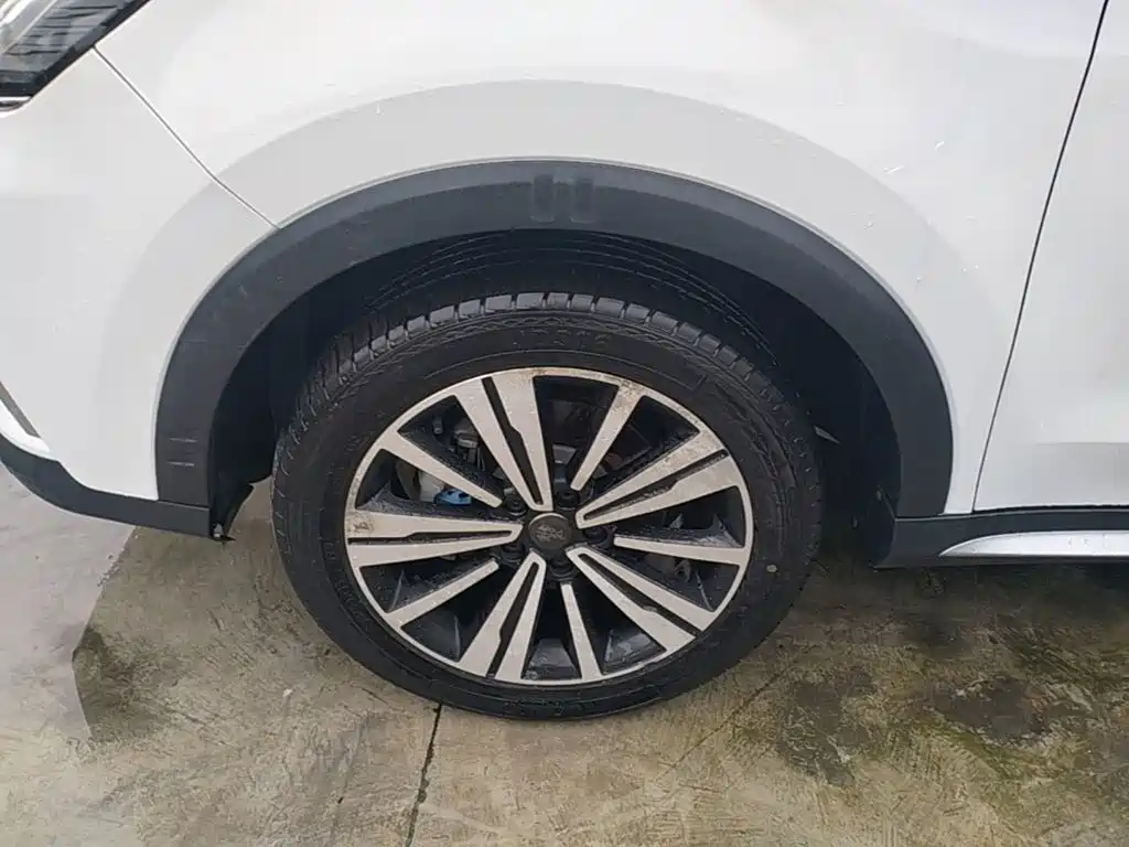 Roewe RX5 — миниатюра 23