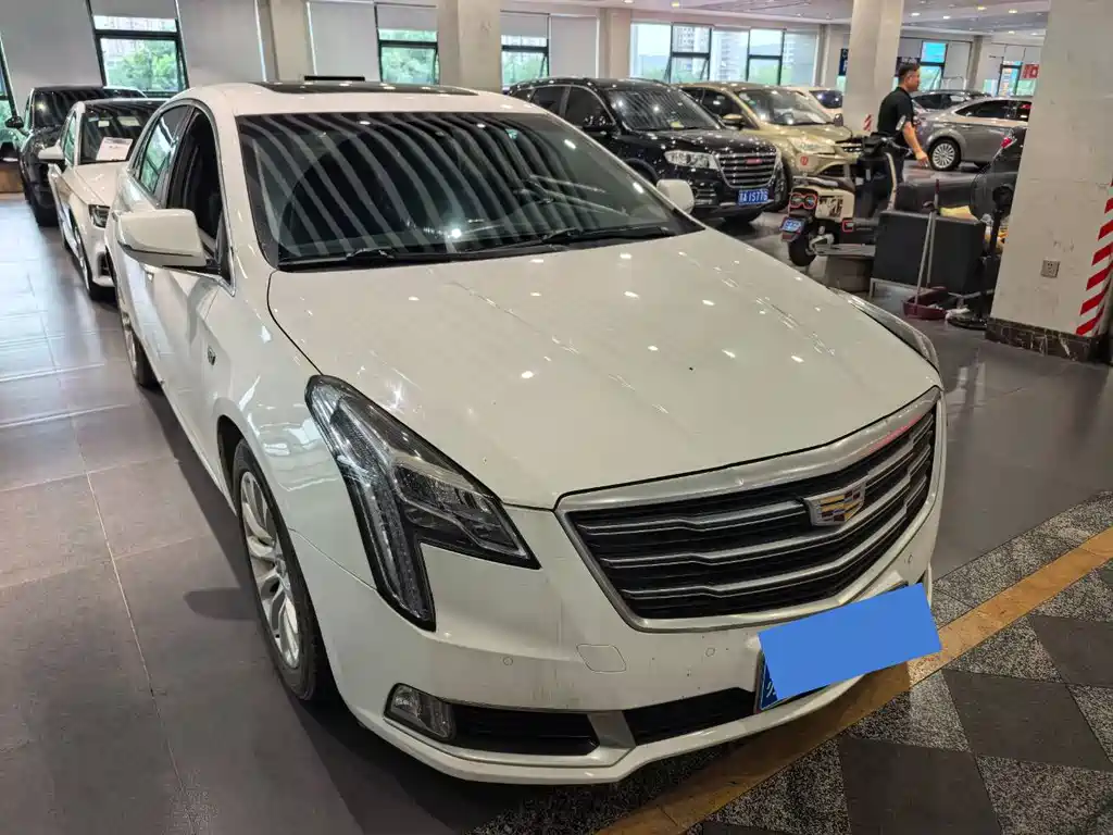 Cadillac XTS — миниатюра 2