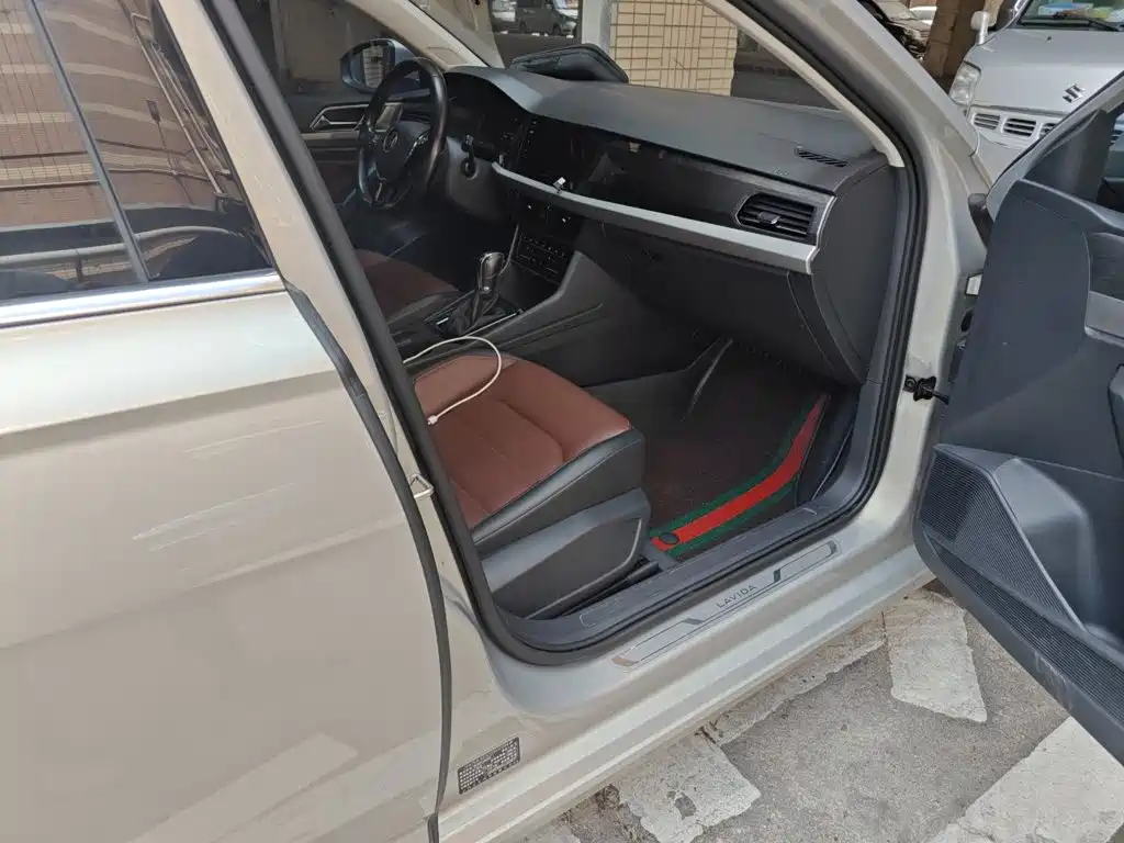 Volkswagen Lavida — миниатюра 18