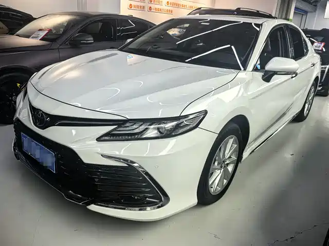TOYOTA CAMRY 2023