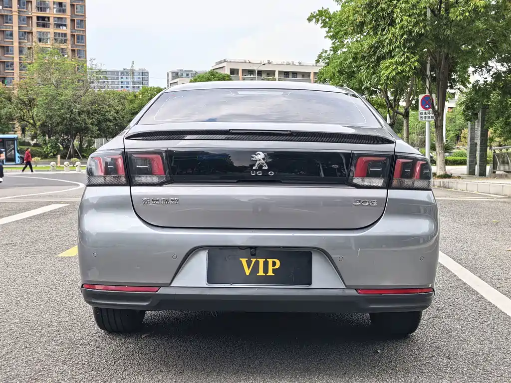 Peugeot 308 — миниатюра 12