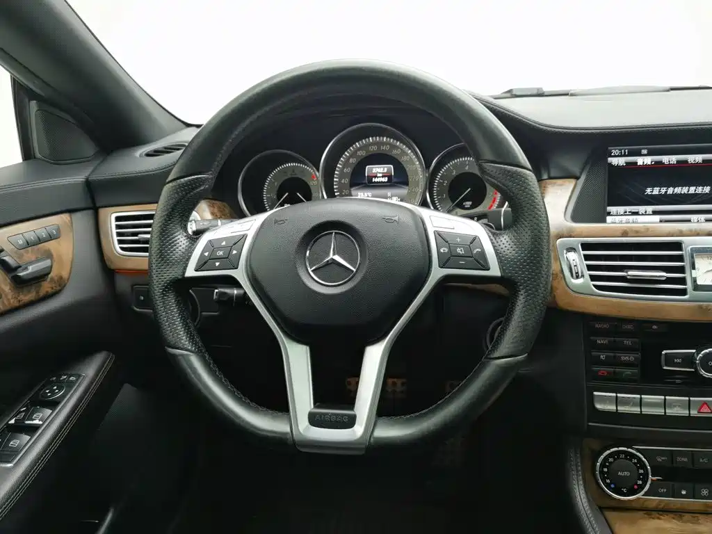 Mercedes-Benz CLS — миниатюра 11