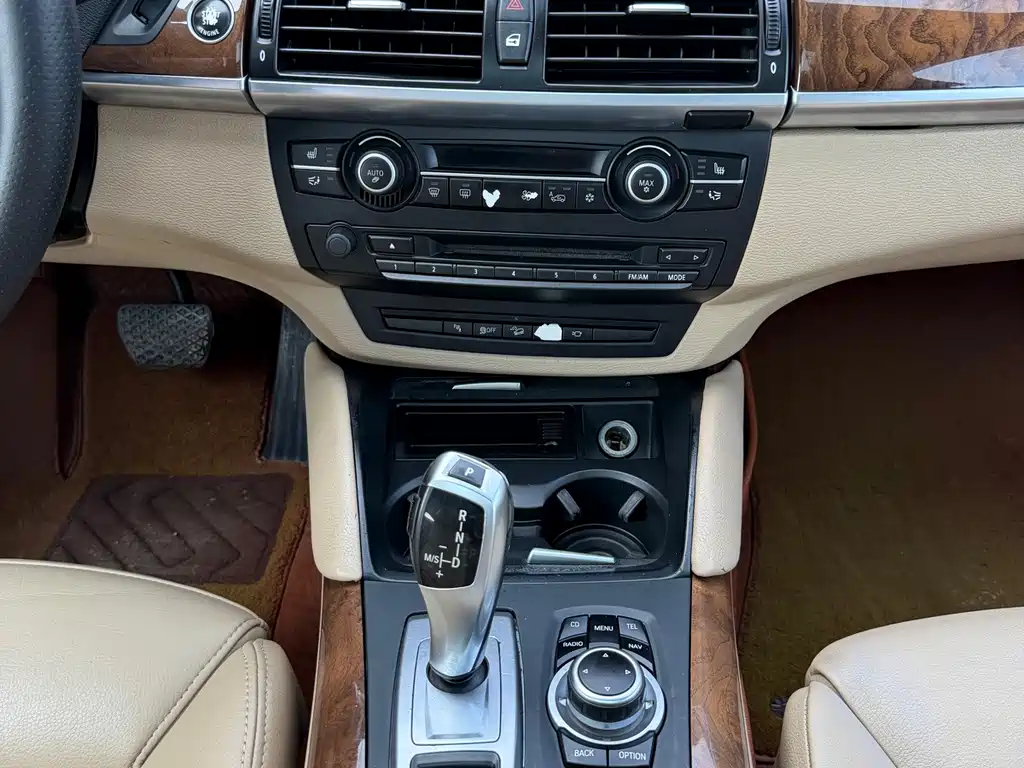 BMW X6 — миниатюра 12