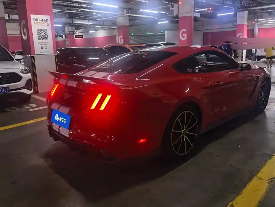 Ford Mustang — миниатюра 3