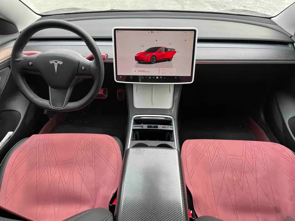 Tesla Model 3 — миниатюра 7