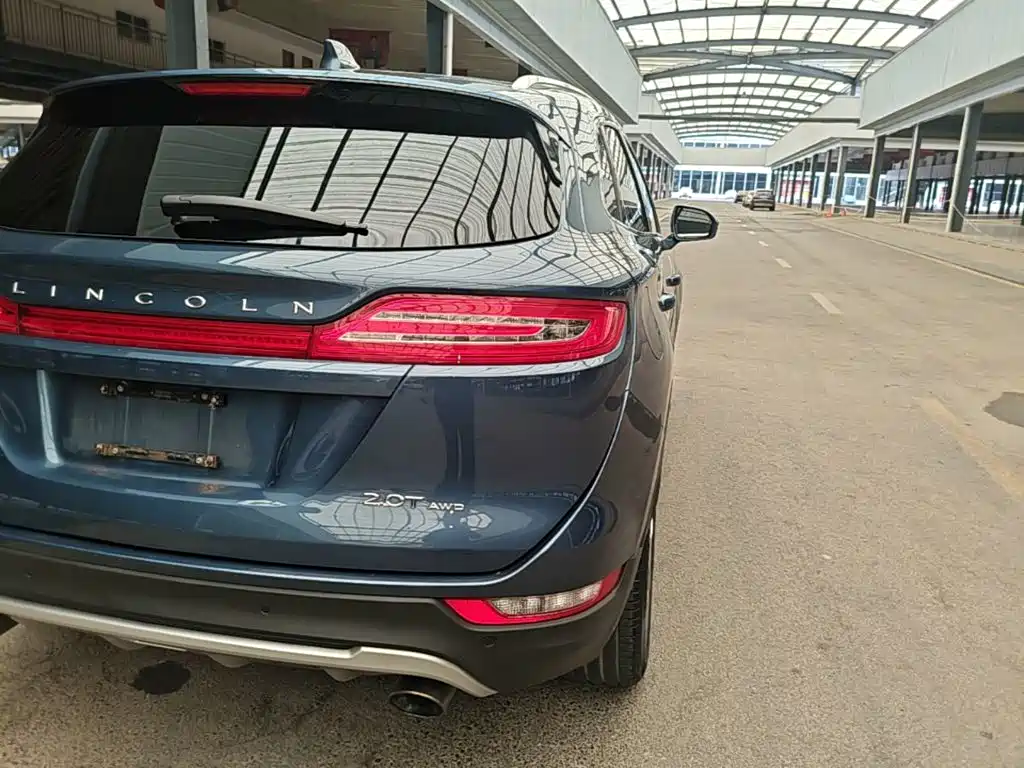 Lincoln MKC — миниатюра 8