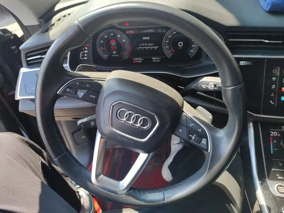 Audi Q8 — миниатюра 15
