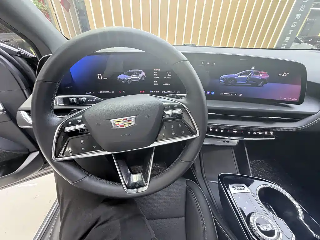 Cadillac GT4 — миниатюра 11