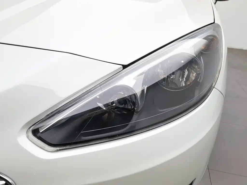 Peugeot 308 — миниатюра 7