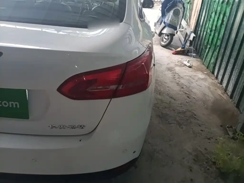 Ford Focus — миниатюра 8
