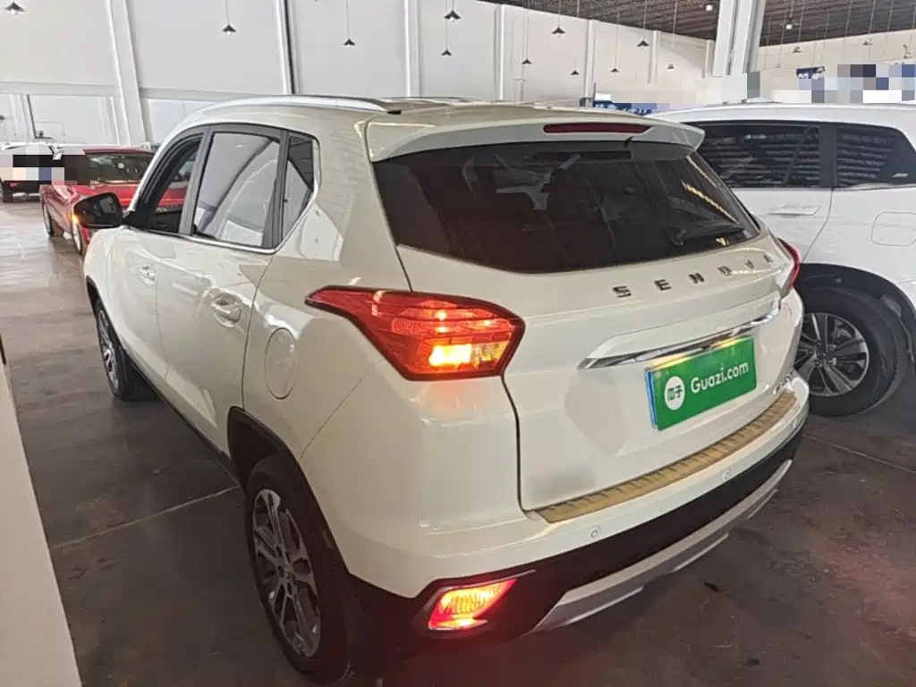 BAIC Senova X35 — миниатюра 5