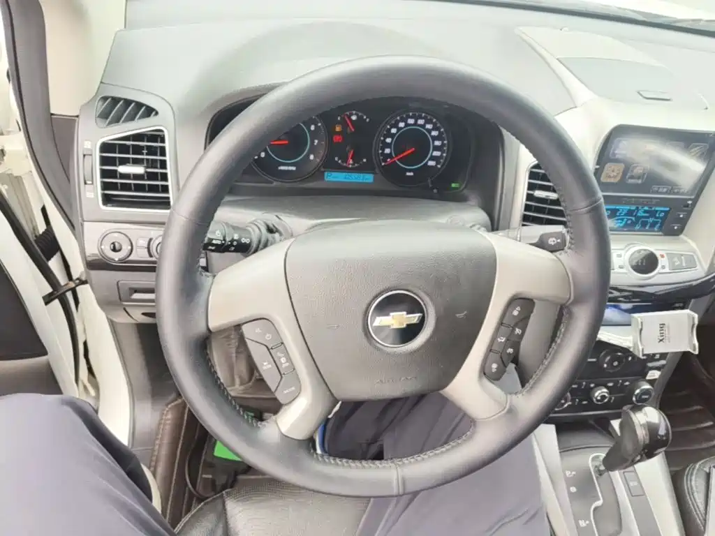 Chevrolet Captiva — миниатюра 11