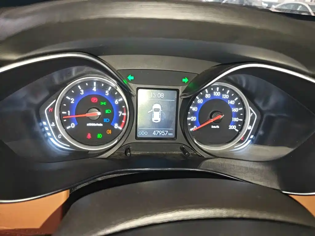 BAIC Senova X35 — миниатюра 12