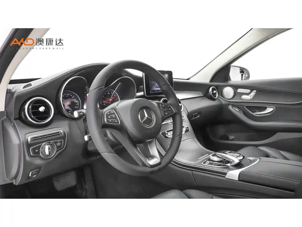 Mercedes-Benz C-Class — миниатюра 6
