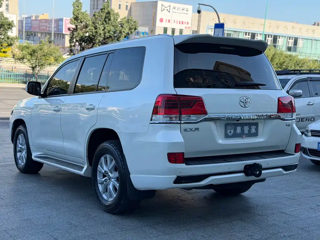 Toyota Land Cruiser — миниатюра 16