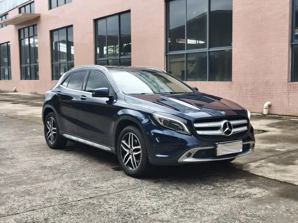 Mercedes-Benz GLA 2016 GLA 200 Fashion