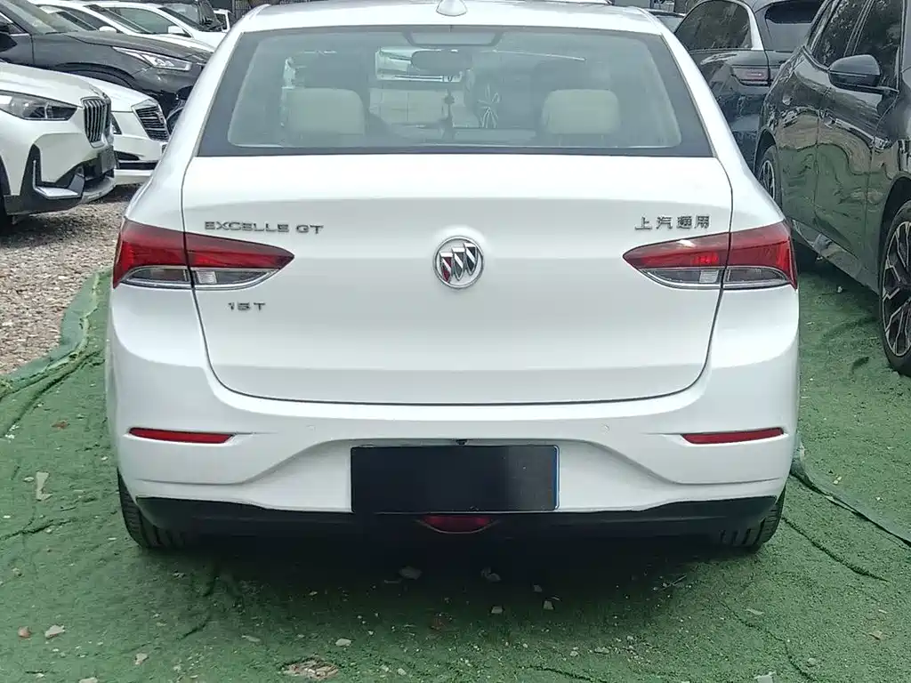 Buick Excelle — миниатюра 4