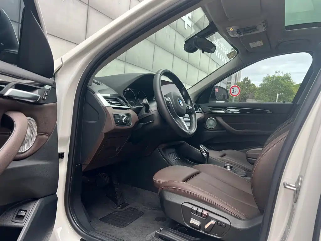 BMW X1 — миниатюра 5