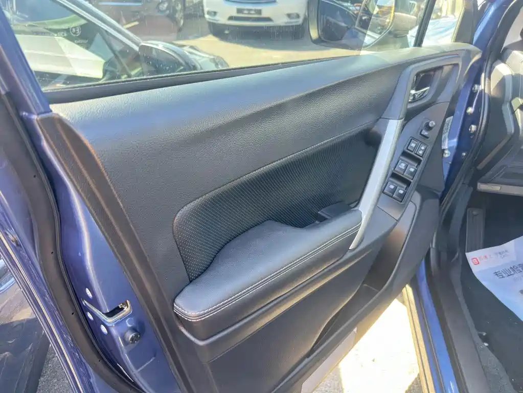 Subaru Forester — миниатюра 12