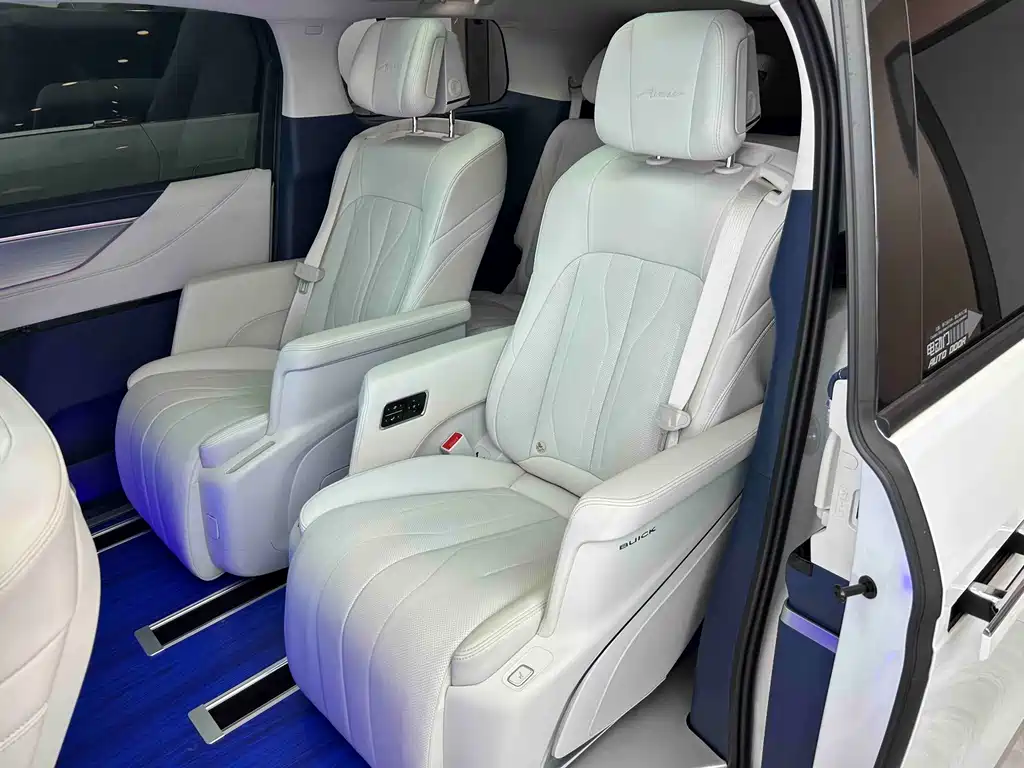 Buick GL8 Hybrid — миниатюра 20