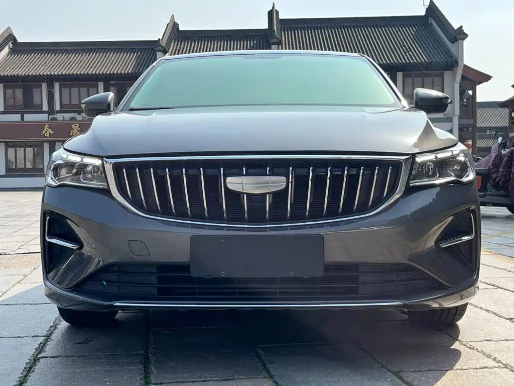 Geely Emgrand — миниатюра 2