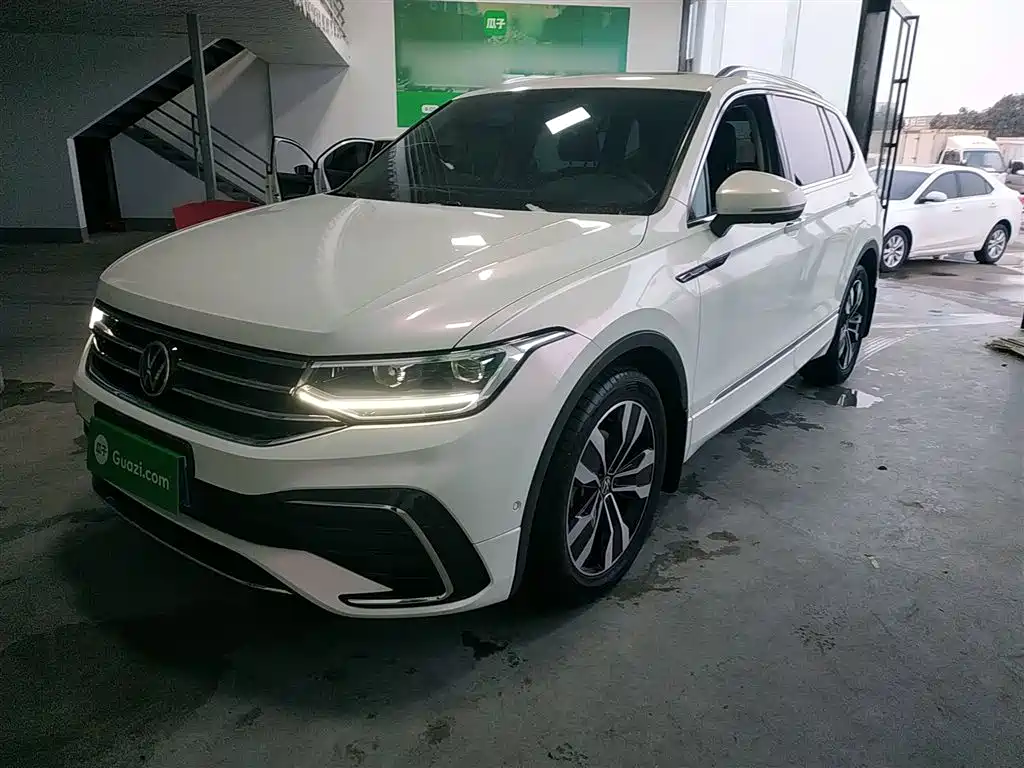 Volkswagen Tiguan L 2022