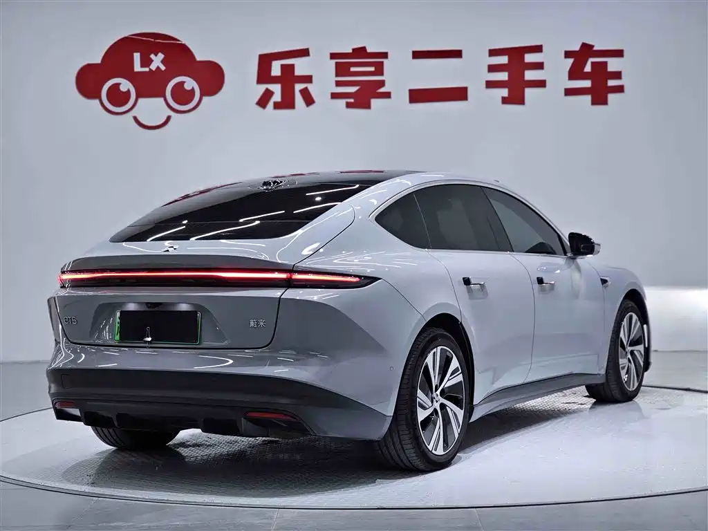 NIO NIO ET5