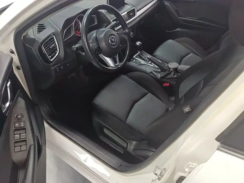 Mazda 3 Axela — миниатюра 16