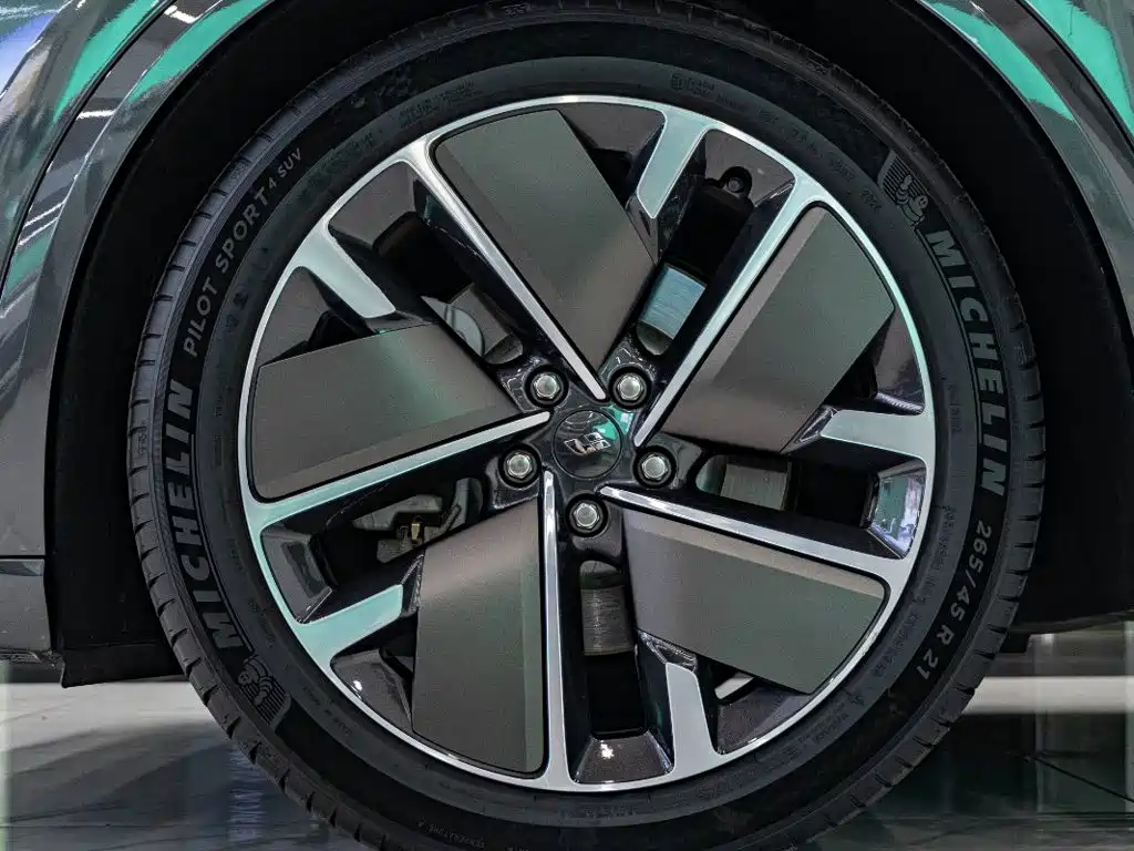 Li Auto Li L9 — миниатюра 7