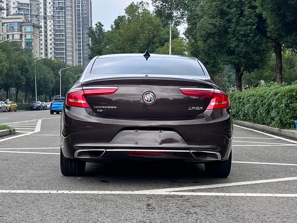 Buick LaCrosse — миниатюра 35