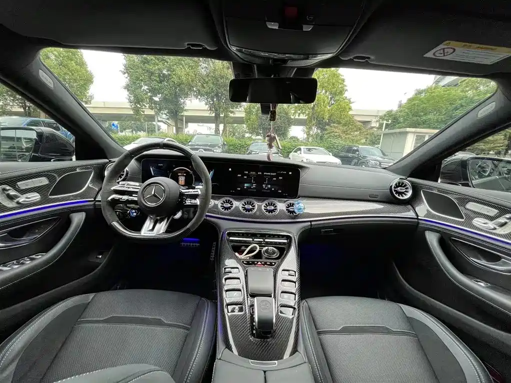 MERCEDES-BENZ AMG GT