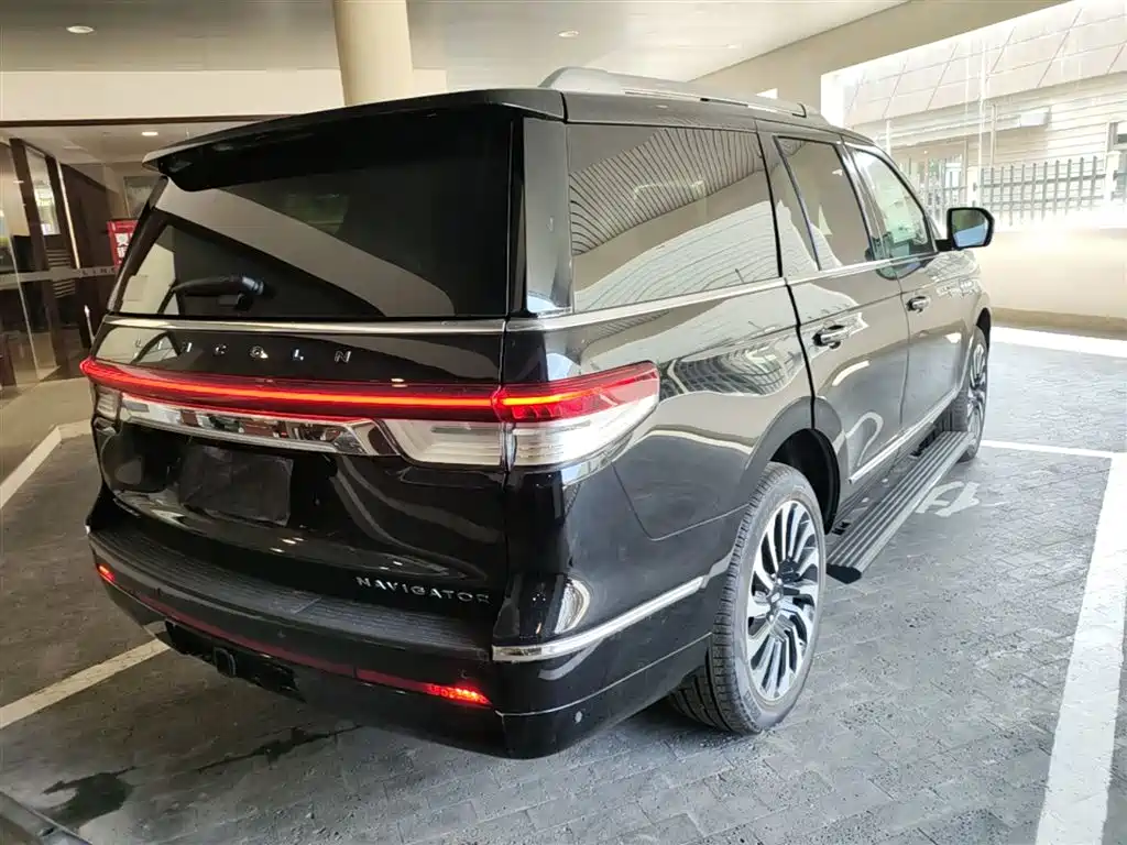 Lincoln Navigator 2024 3.5T