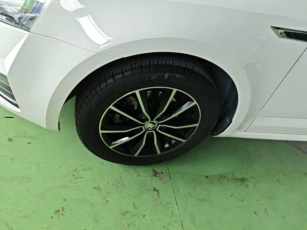 Skoda Octavia — миниатюра 23