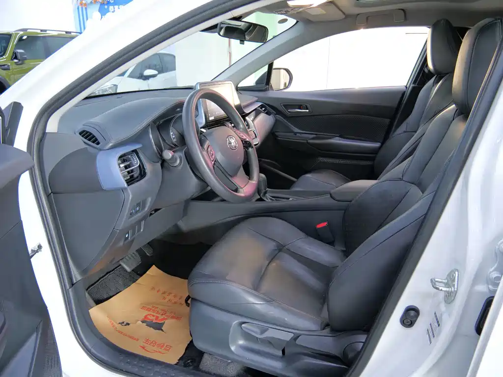 Toyota IZOA — миниатюра 6