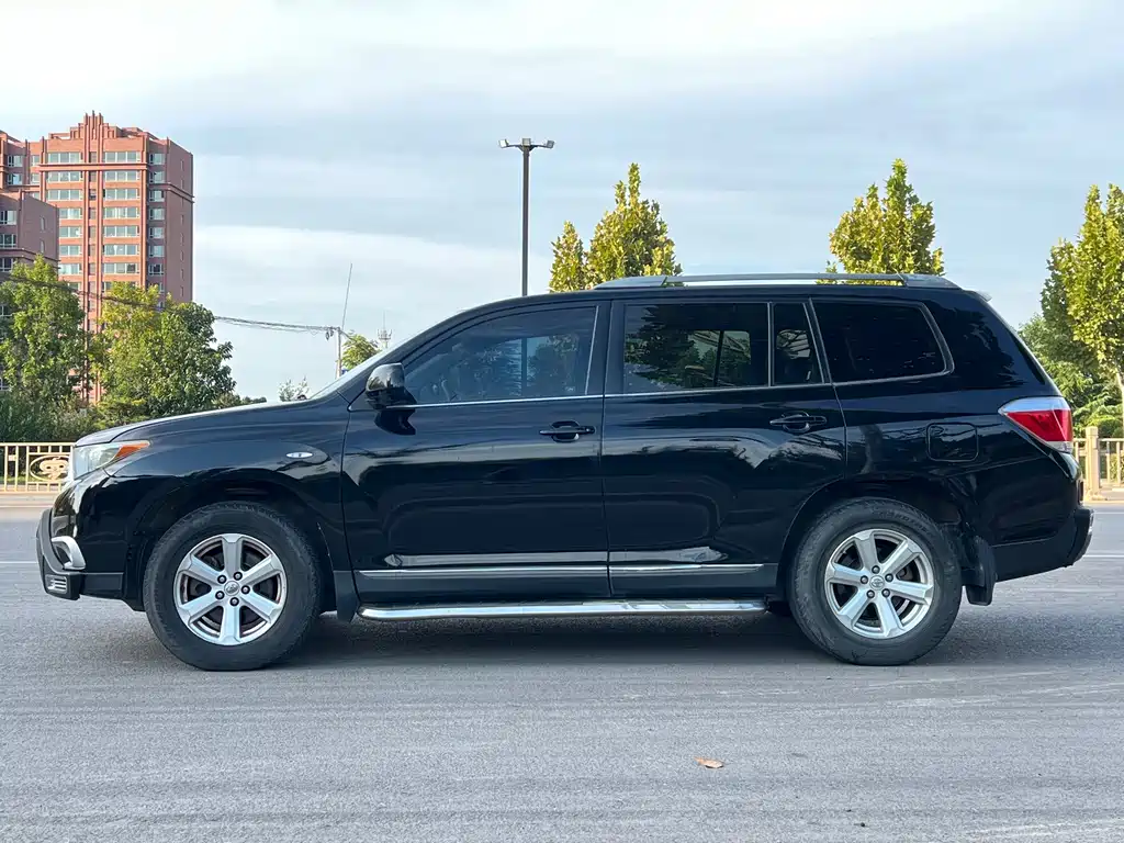 Toyota Highlander — миниатюра 5