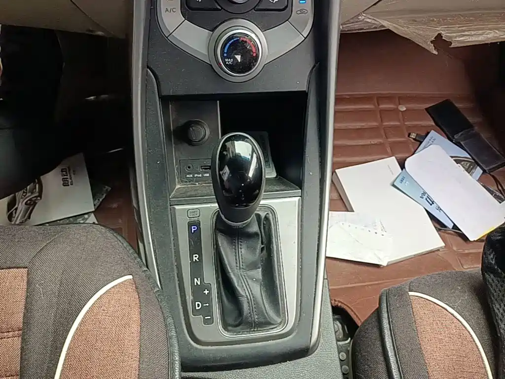 Hyundai Elantra Langdong — миниатюра 19