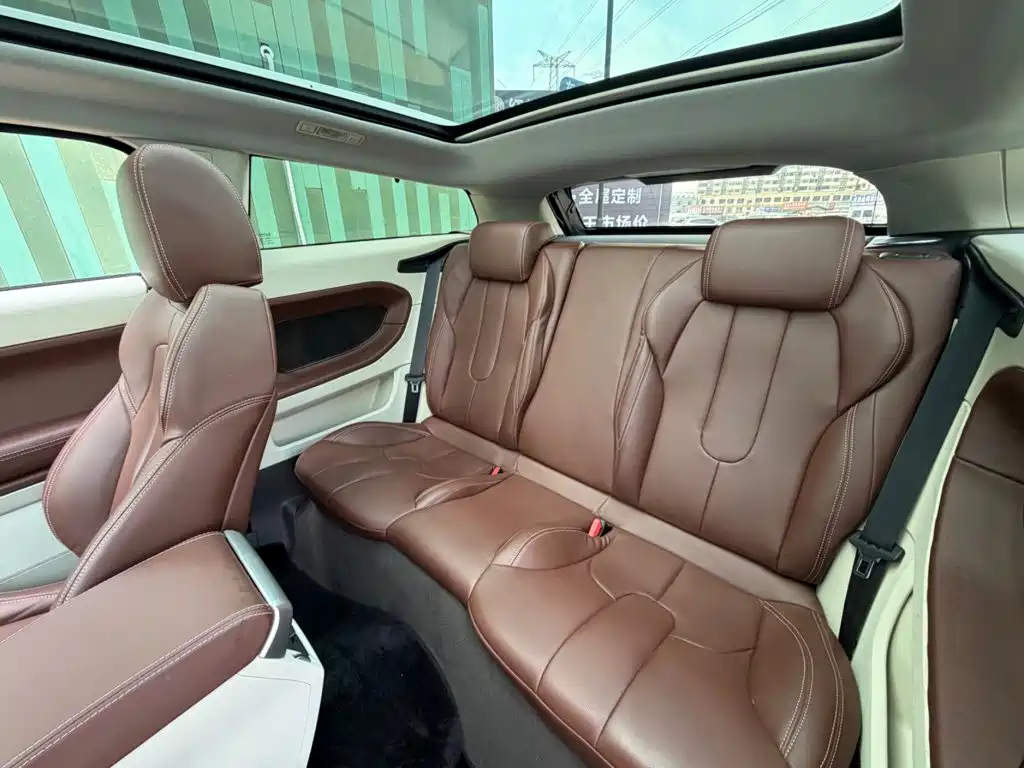 Land Rover Evoque (Import) — миниатюра 8