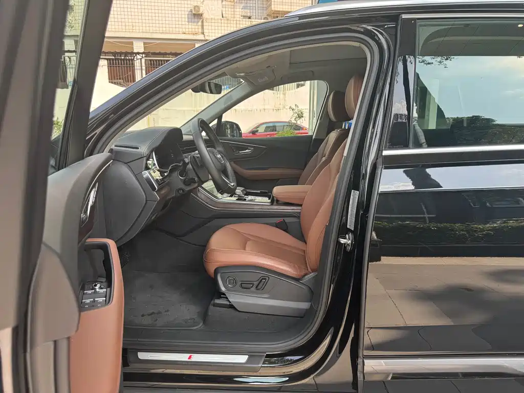 Audi Q7 — миниатюра 4
