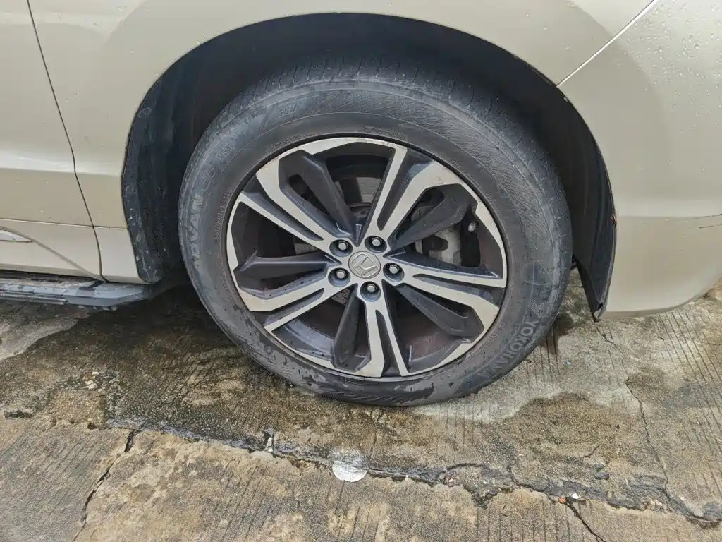 Honda UR-V 2017 370TURBO Luxury V