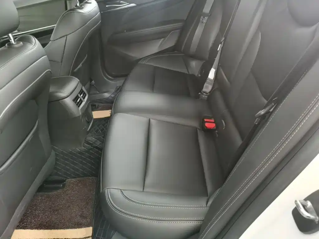Cadillac CT4 — миниатюра 17