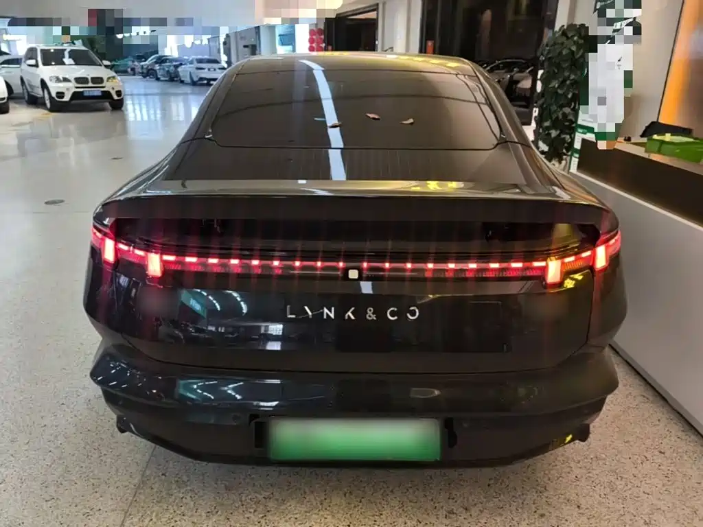 Lynk & Co Z10 2024 STARBUFF 95kWh 766km