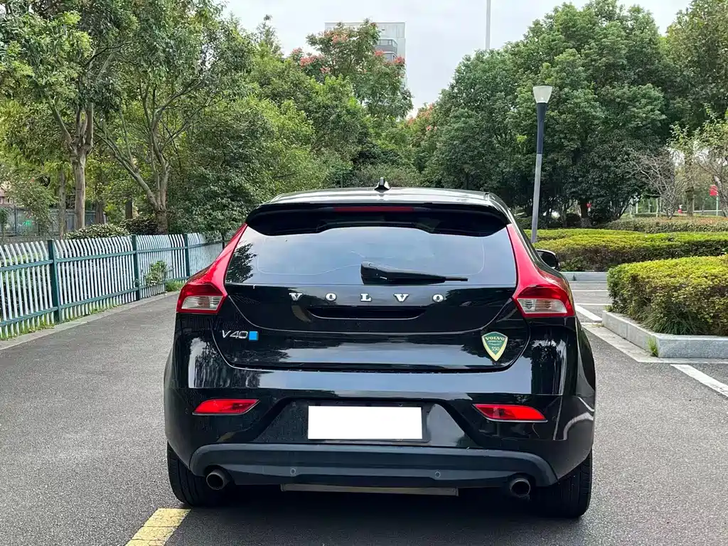 Volvo V40 — миниатюра 8