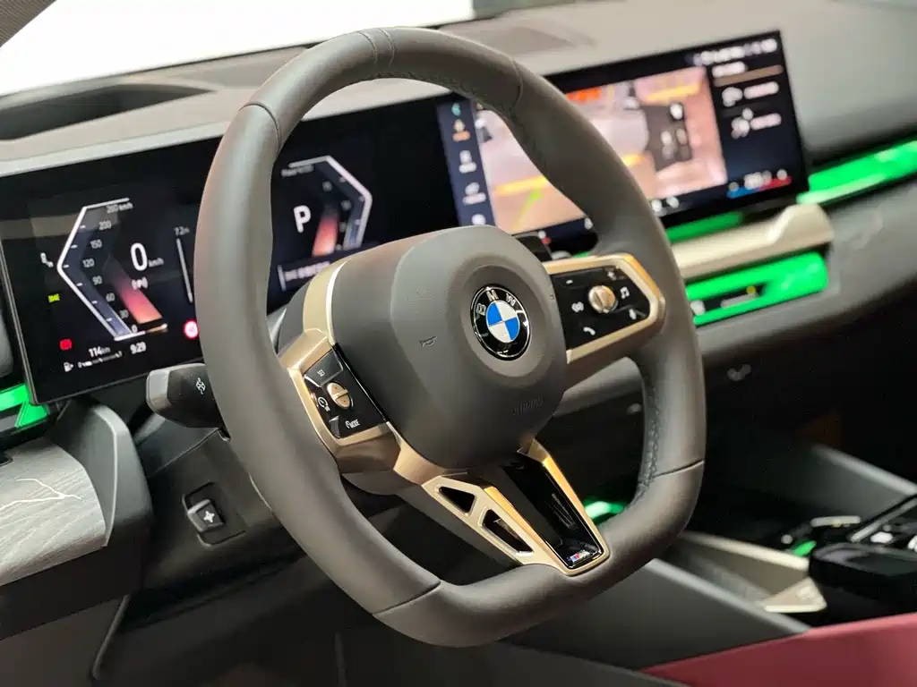 BMW 5 Series — миниатюра 7