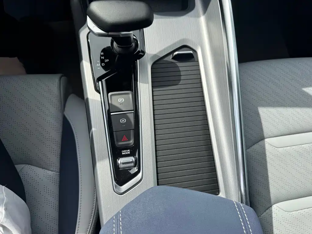 Geely Xingrui — миниатюра 8