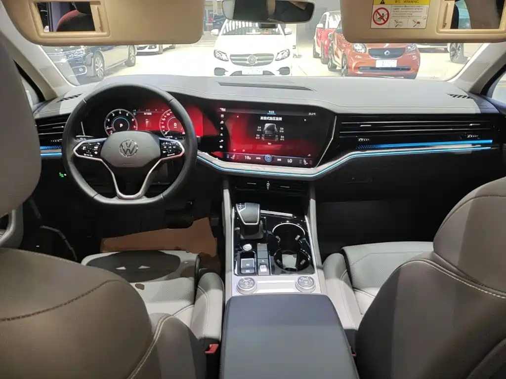 Volkswagen Touareg — миниатюра 10
