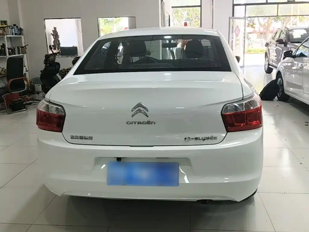 Citroen Elysee — миниатюра 6
