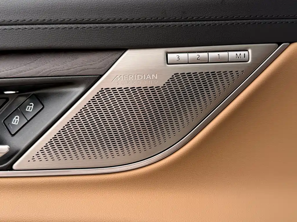 Jaguar XFL — миниатюра 14